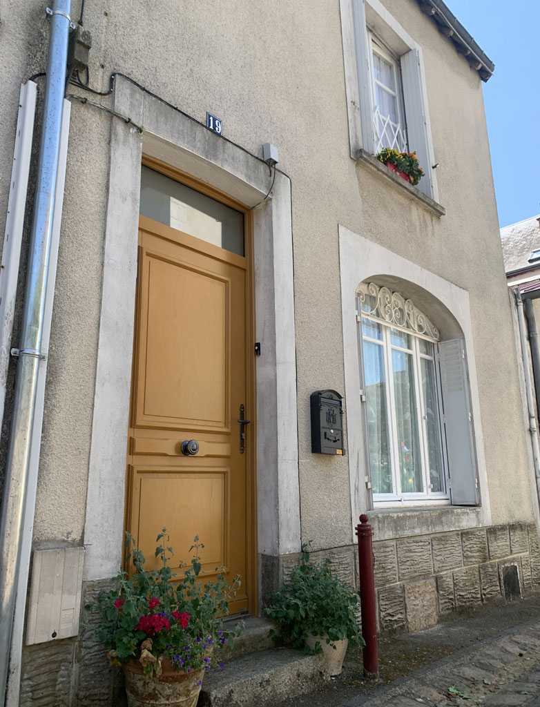 Porte d'entrée en bois