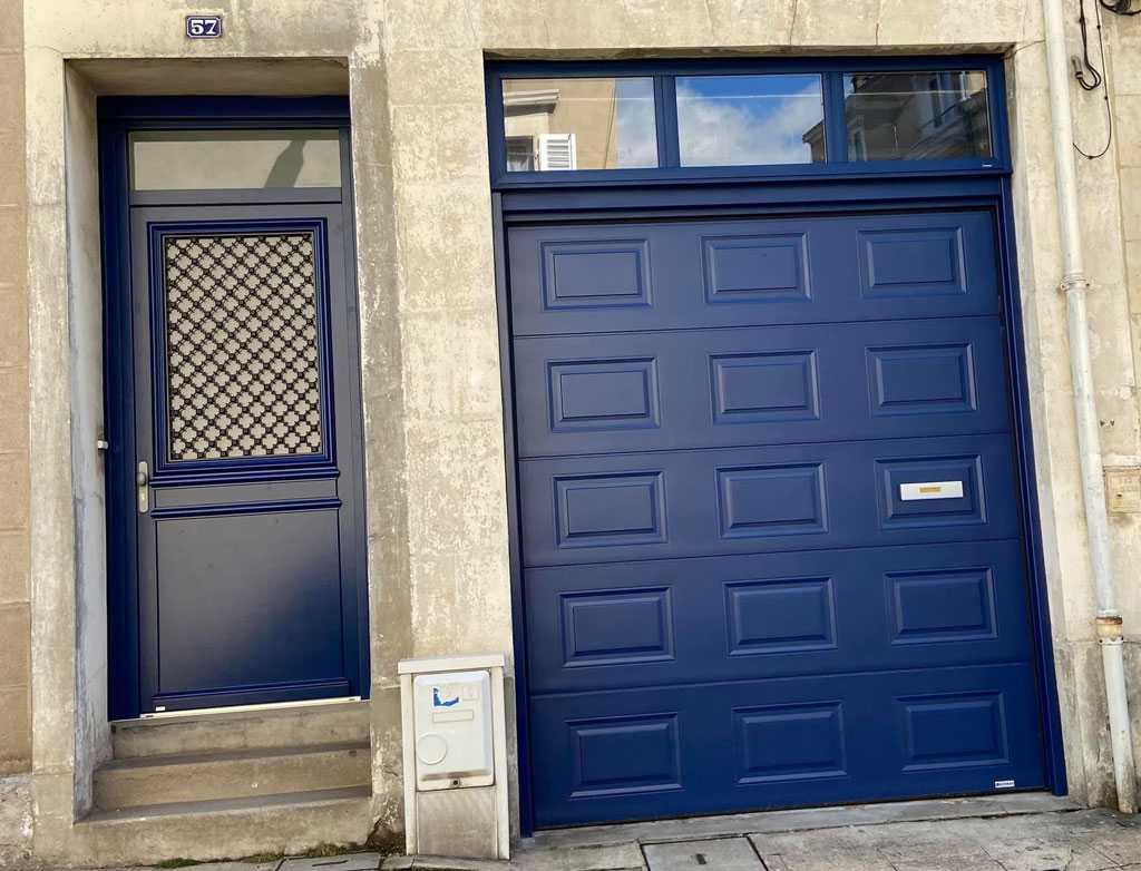 Porte entrée et garage coordonnée